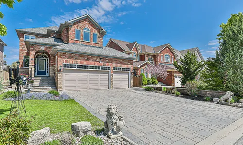 30 Green Meadow Cres