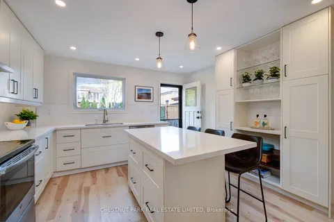 74 Earlsdale Ave, Toronto, ON M6C 1L3