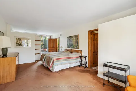 105 Cluny Dr, Toronto, ON M4W 2R5
