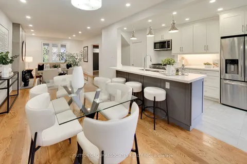 168 Pinewood Ave, Toronto, ON M6C 2V5