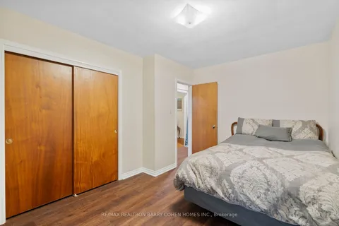 132 Grey Rd, Toronto, ON M5M 4G1