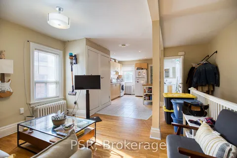 82 Greensides Ave, Toronto, ON M6G 3P7