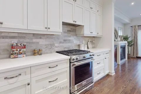 54 Granlea Rd, Toronto, ON M2N 2Z5