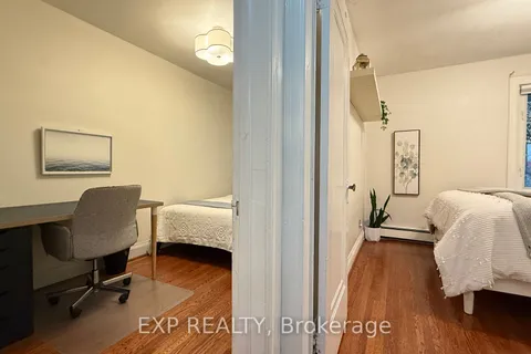 215 Sutherland Dr, Toronto, ON M4G 1J1