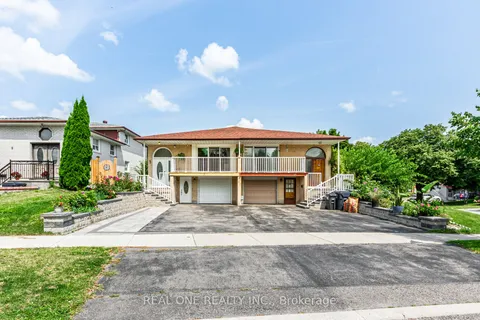 22 Sepia Dr, Toronto, ON M2J 4G1