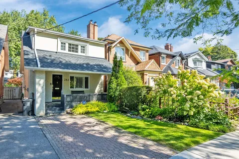 282 St Clements Ave, Toronto, ON M4R 1H5