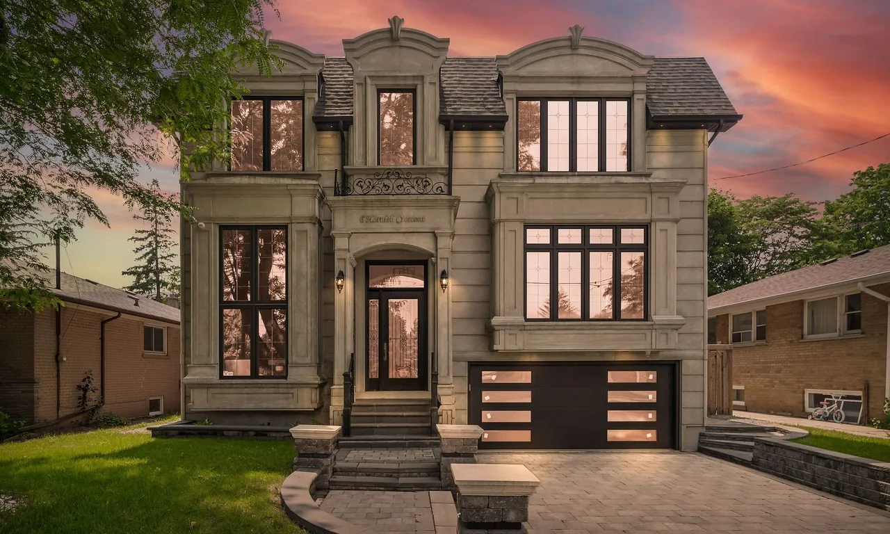 6 Harnish Cres, Toronto, ON M2M 2C1