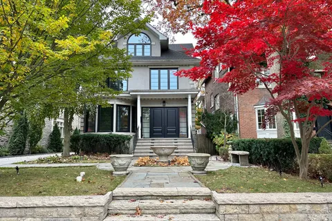165 Roxborough Dr, Toronto, ON M4W 1X7