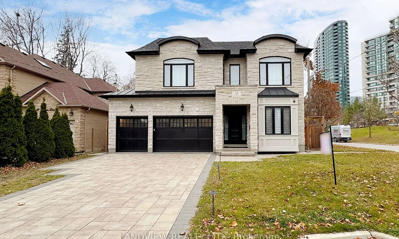 38 Lorraine Dr, Toronto, ON M2N 2E5