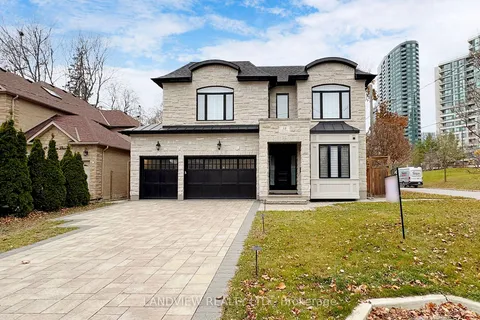 38 Lorraine Dr, Toronto, ON M2N 2E5