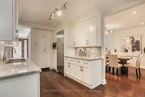 10 Stuart Ave, Toronto, ON M2N 1B1