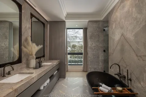 106 Glenayr Rd, Toronto, ON M5P 3C2