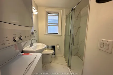 633 sheppard Ave, Toronto, ON M3H 2S3