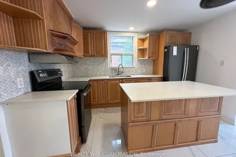 633 sheppard Ave, Toronto, ON M3H 2S3