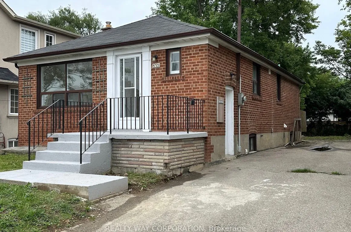 633 sheppard Ave, Toronto, ON M3H 2S3