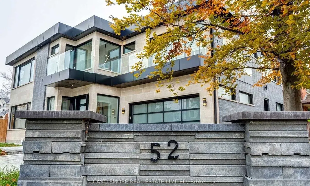 52 Grantbrook St, Toronto, ON M2R 2E9