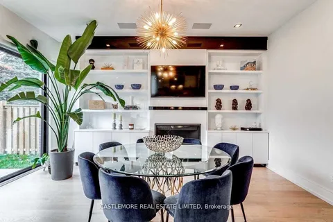 52 Grantbrook St, Toronto, ON M2R 2E9