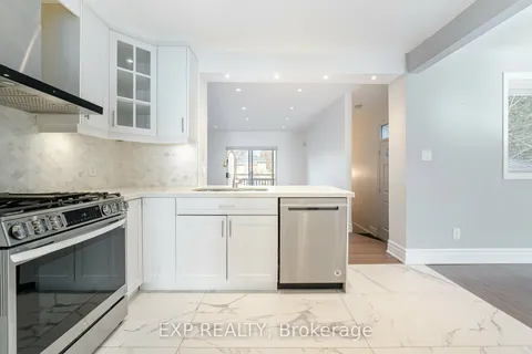 108 Lynedock Cres, Toronto, ON M3A 2B1