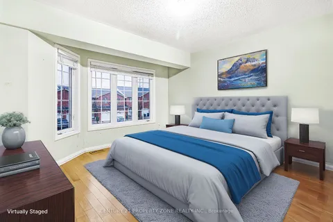 39 Sufi Cres, Toronto, ON M4A 2X3