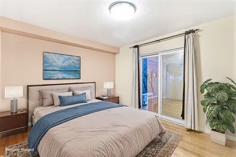 39 Sufi Cres, Toronto, ON M4A 2X3