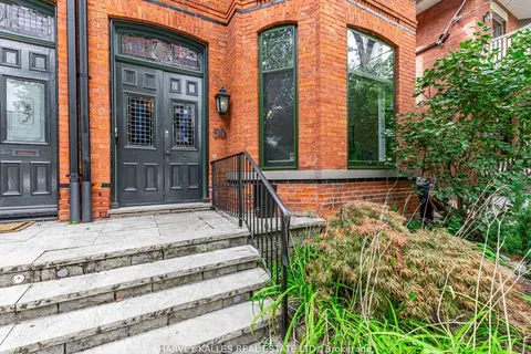 50 Rose Avenue, Toronto, ON M4X 1N9