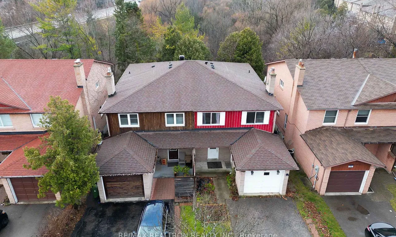 111 Robert Hicks Dr, Toronto, ON M2R 3R2