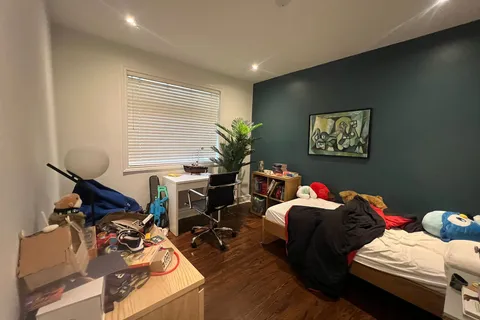 19 Brookwood Crt, Toronto, ON M3C 1C1