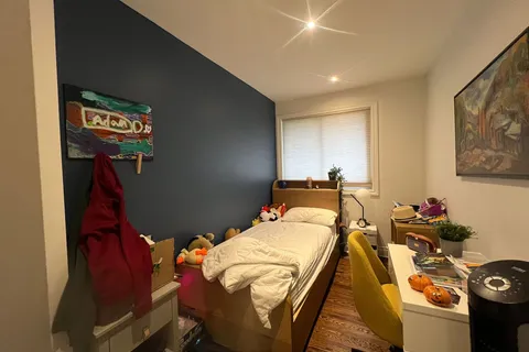 19 Brookwood Crt, Toronto, ON M3C 1C1