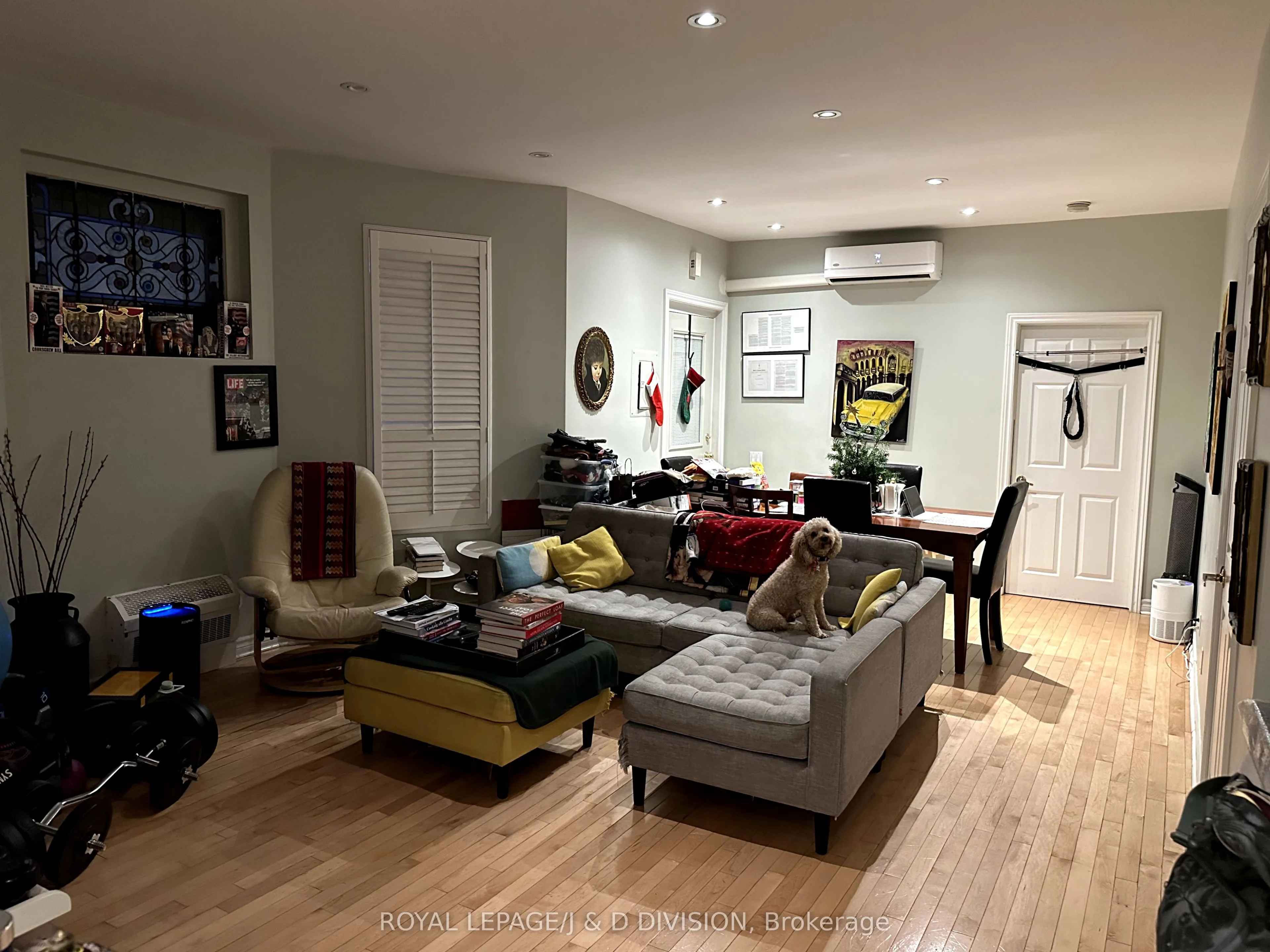 25 Dupont Street, Toronto, ON M5R 1V3
