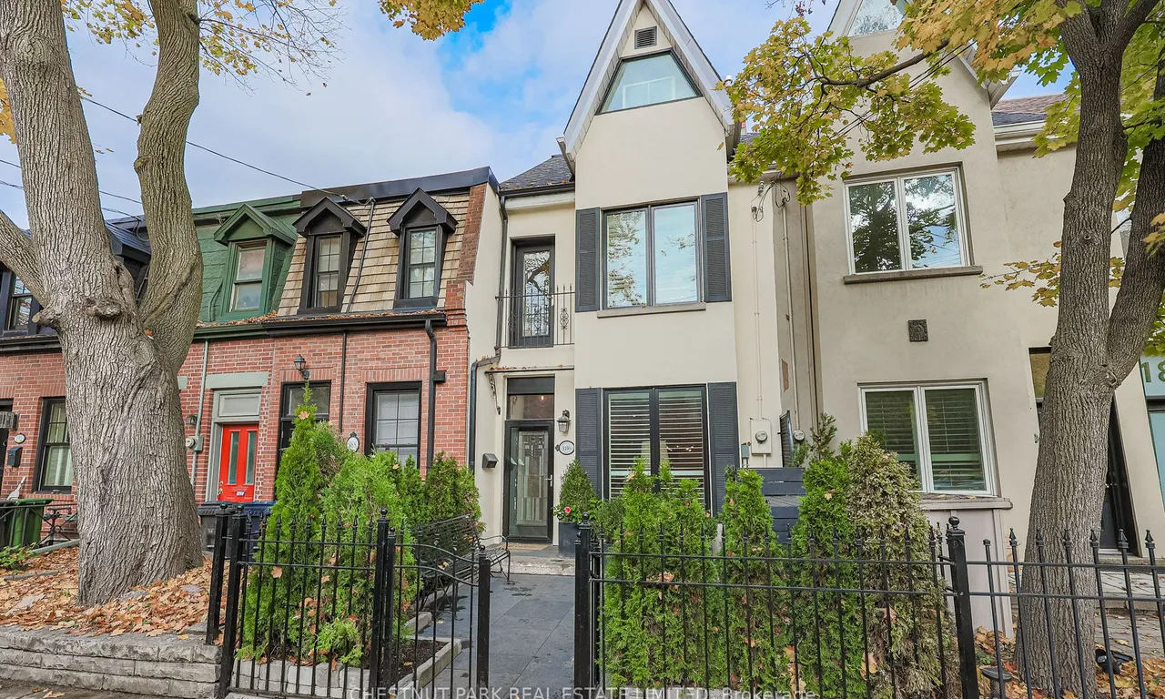 Att/Row/Twnhouse 2 bedroom 3 bathroom at 186 Macpherson Ave in Toronto - MLS# C11899404