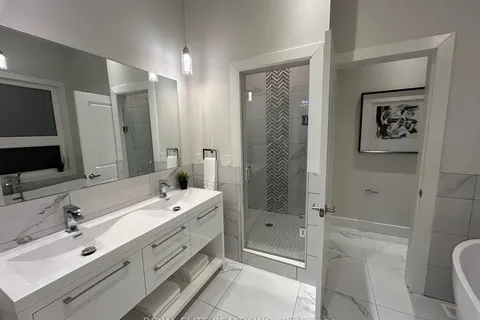 41 Valentine Dr, Toronto, ON M3A 3J7