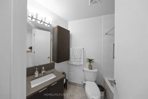 38 Iannuzzi Street, Toronto, ON M5V 0S2
