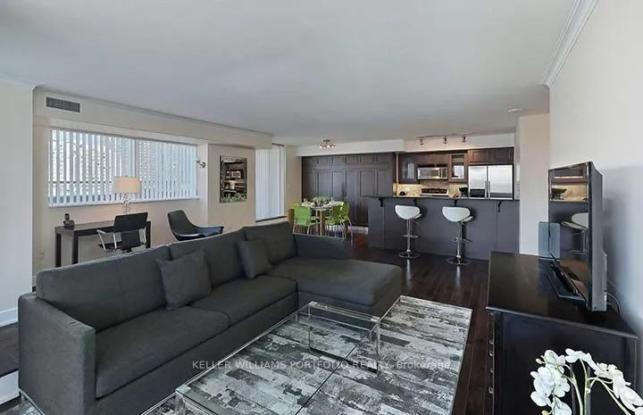 20 Blue Jays Way, ON M5V 3W6