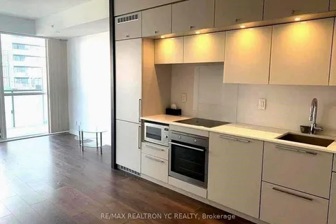 15 Grenville Street, Toronto, ON M4Y 1A1