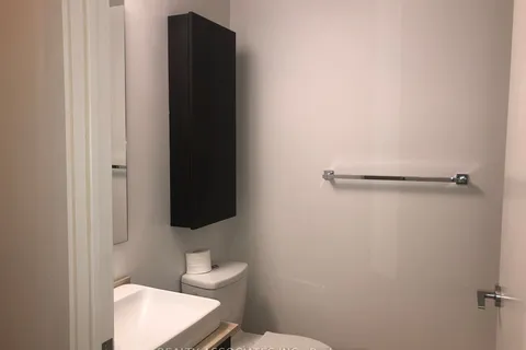 12 York Street, Toronto, ON M5J 0B1