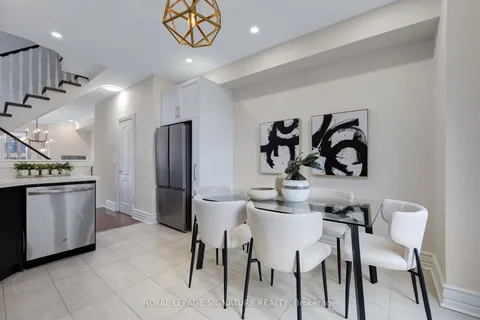 949 Queen St, Toronto, ON M6J 1J7