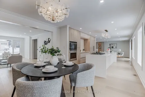 28 Argonne Cres, Toronto, ON M2K 2K1