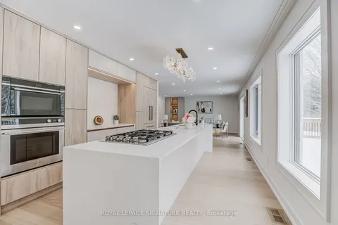 28 Argonne Cres, Toronto, ON M2K 2K1