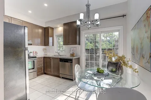 169 Finch Ave, Toronto, ON M2N 4R8