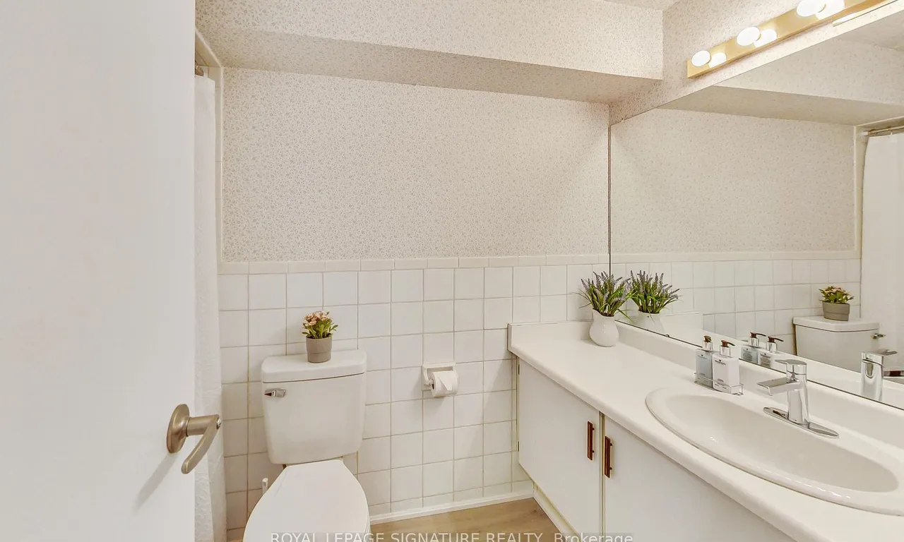 Att/Row/Twnhouse living room at 43 Gloucester St Toronto