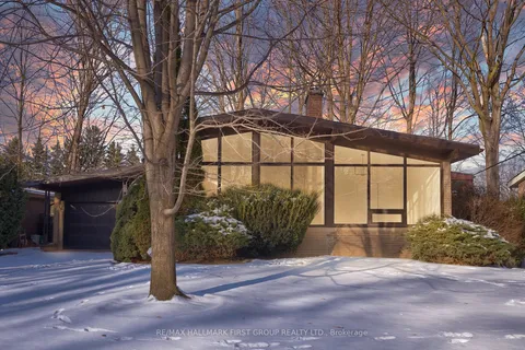 20 Deepwood Cres, Toronto, ON M3C 1N8