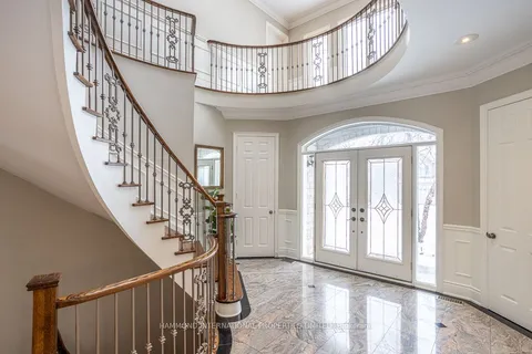56 Bowan Court, Toronto, ON M2K 3A7