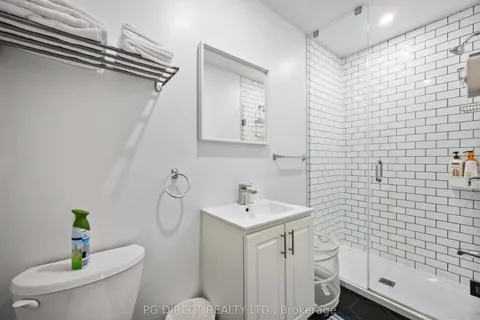 88 Stanley Terrace, ON M6J 3P9