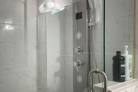 8 Dublin St, Toronto, ON M6H 1J3