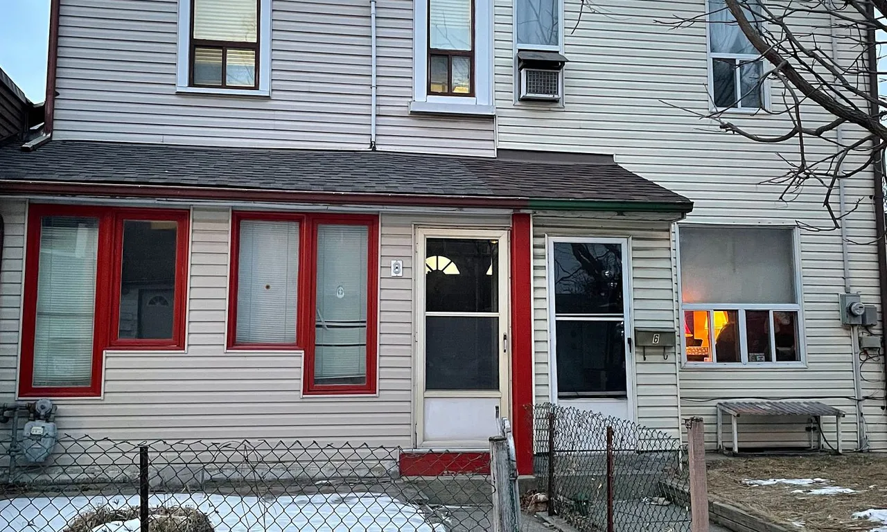 8 Dublin St, Toronto, ON M6H 1J3