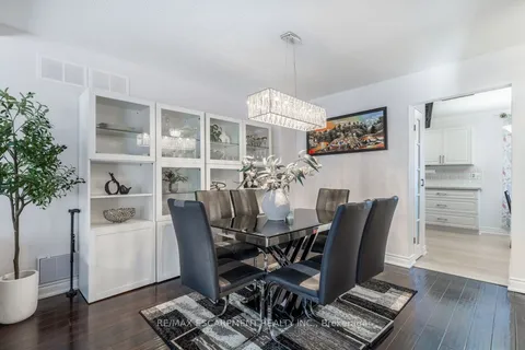 83 Robert Hicks Dr, Toronto, ON M2R 3R2