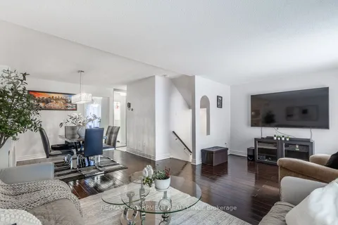 83 Robert Hicks Dr, Toronto, ON M2R 3R2