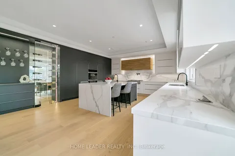169 Poyntz Ave, Toronto, ON M2N 1J5