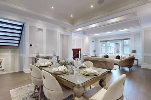 145 Norton Ave, Toronto, ON M2N 4A7