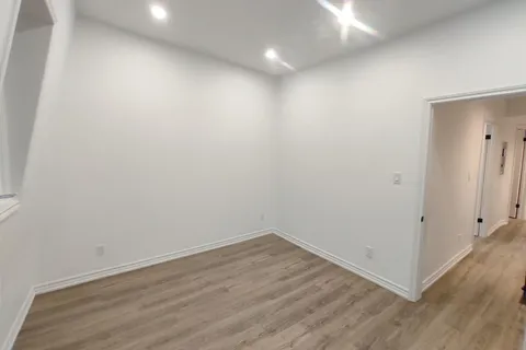 613 Dufferin St, Toronto, ON M6K 2B1